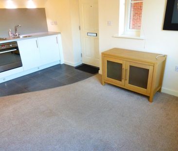 Hindley View, RUGELEY - Photo 2