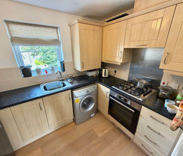Station Road, Taunton, Somerset - Photo 1