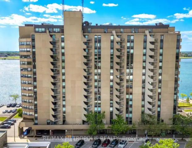 1408 - 155 FRONT STREET N | 1408 - 155 FRONT STREET N, Sarnia - Photo 1