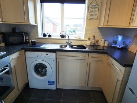 Flat to rent on - Photo 5