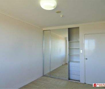 STUNNING PENTHOUSE APARTMENT WITH DISTRICT VIEWS - Photo 3