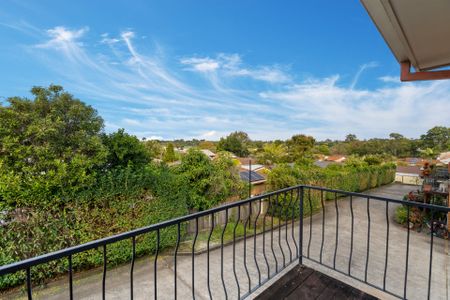 Beautifully Presented Townhouse - Photo 3