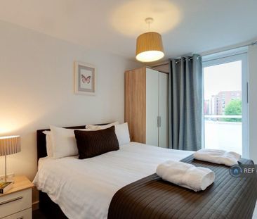 2 bedroom flat to rent - Photo 5