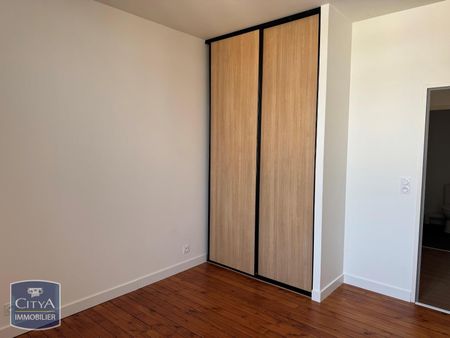Location Appartement 3 pièces 61m² BLAYE 33390 - Photo 2