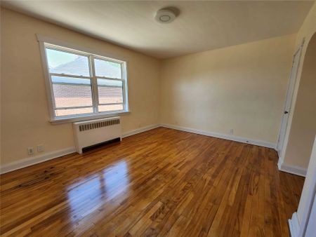 For Lease - 30 Lasalle Court Unit# 12, Oshawa, Ontario - Photo 2