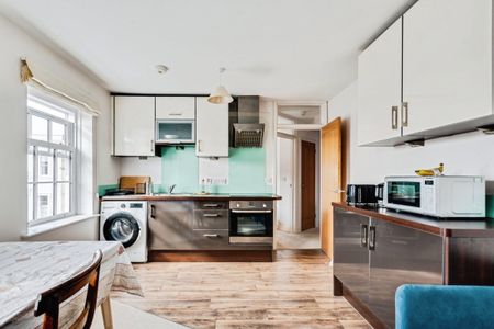 Market Place - Photo 5