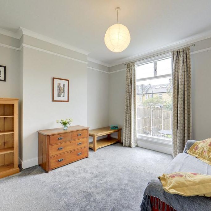 3 bedroom terraced house to rent - Photo 1