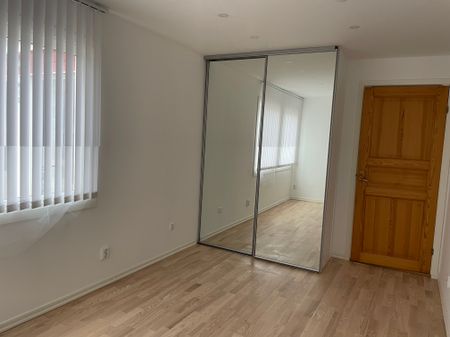 Torparmors väg, Vällingby - Photo 4