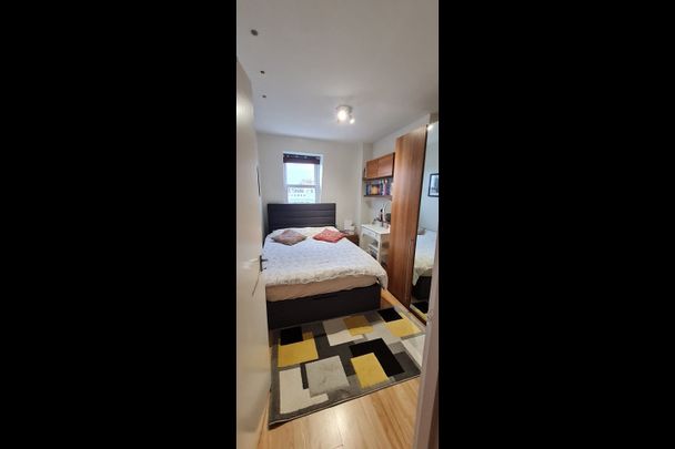 1 Bed Flat, Sinclair Road, W14 - Photo 1