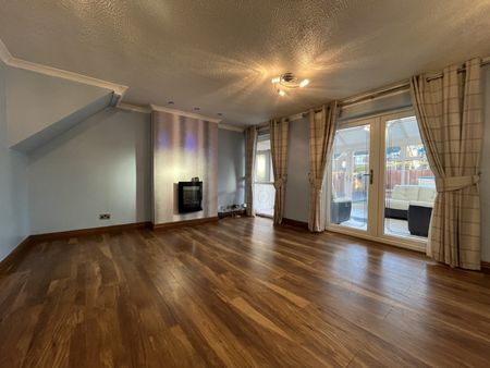 4 bed link detached - Photo 5