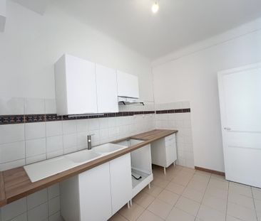 Location Appartement 3 pièces 87m² AJACCIO 20000 - Photo 5