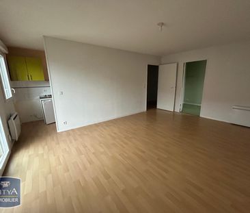 Location Appartement 2 pièces 55m² CHATEAUROUX 36000 - Photo 2