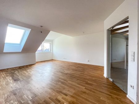 Eferding: Dachgeschosswohnung mit Garten zur Miete in bester Zentrumslage! - Photo 2