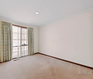 2 Bed, 1 Bath - Photo 4