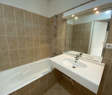 Location Appartement 3 pièces 66m² VILLEURBANNE 69100 - Photo 2