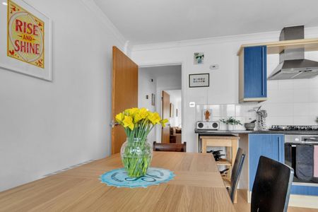 4 Bed Terraced House, Golden Lane, BN1 - Photo 3