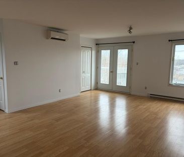 Loyer 5 1/2 disponible1 mai - Photo 2