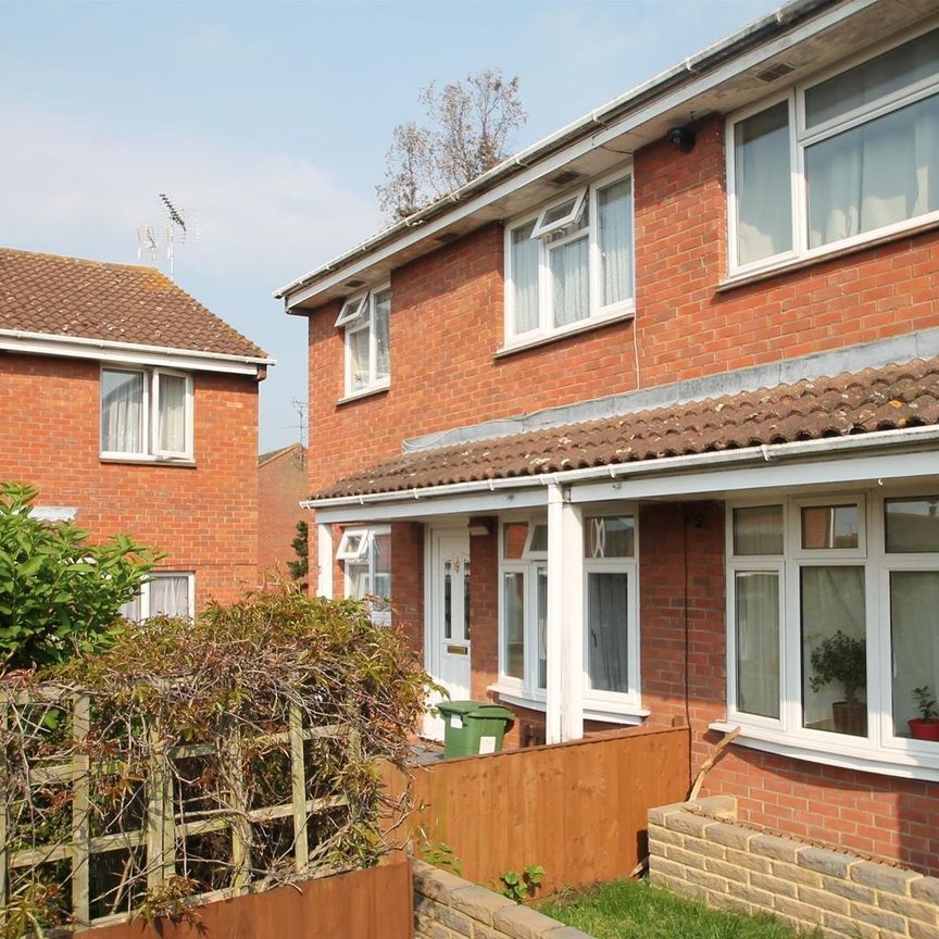 Meredith Drive, Aylesbury - Photo 1