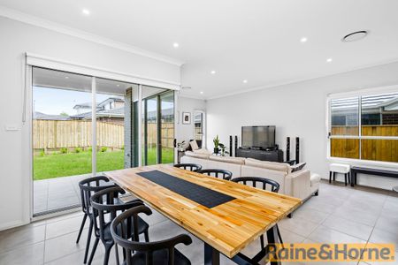 5 Cavalo Way, Box Hill, NSW 2765 - Photo 4