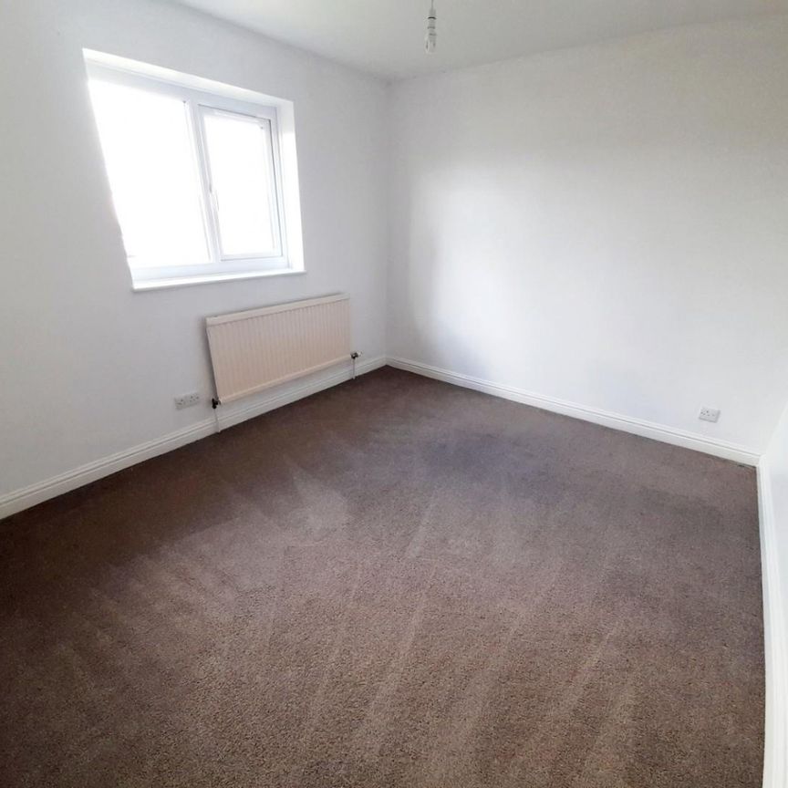 2 bedroom House To Let - Photo 1
