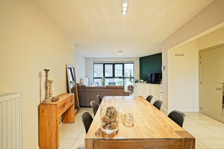 Duplex-appartement met 3 slaapkamers te huur in het centrum van Dendermonde - Photo 3