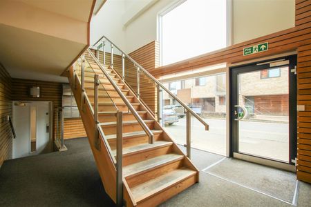 Kingfisher Way, Cambridge - Photo 2