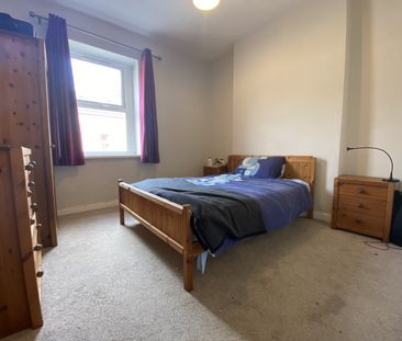 South Luton Place, Adamsdown - Photo 5