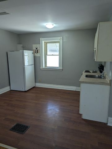 720 Queens Ave. - Photo 4