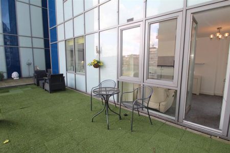 1 bedroom flat to rent - Photo 3