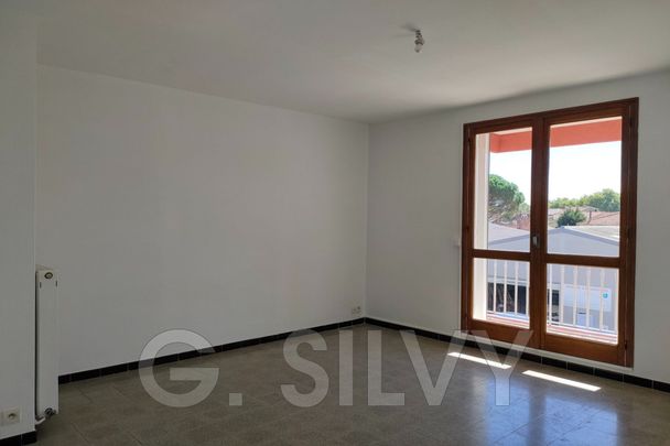 Location Appartement 4 pièces 64m² ORANGE 84100 - Photo 1