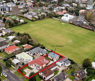 Tidy 2 Bedroom home next to park like grounds - Photo 4