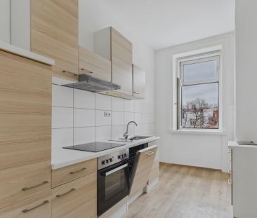 Helle, sonnige Stilaltbauwohnung mit Stadtblick - Photo 6