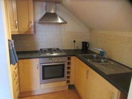 1 bedroom flat to rent - Photo 2