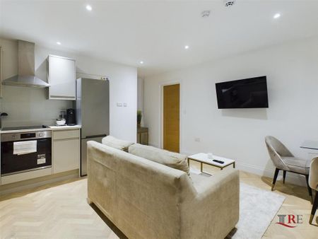 1 bedroom flat to rent - Photo 2