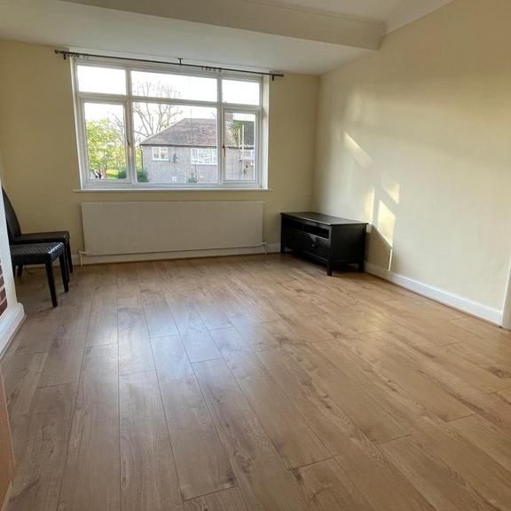 3 bedroom bungalow to rent - Photo 1