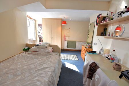 5 bedroom House in Royal Park Terrace, Leeds - Photo 5