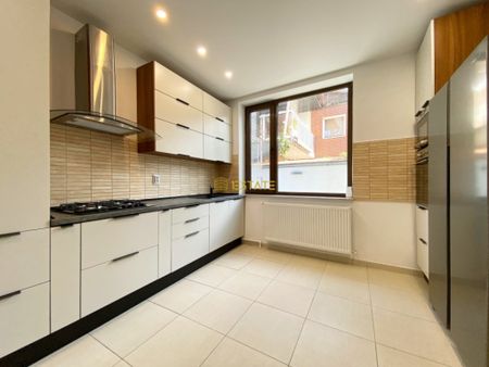 Casă de închiriat - Valea Mare - Ștefănești - Fotografie 3