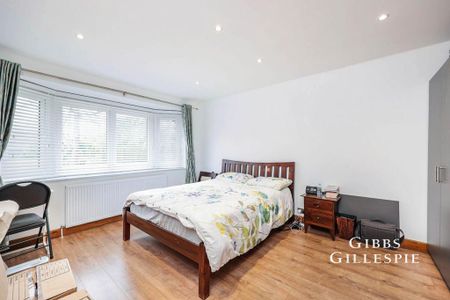 4 bedroom detached house to rent - Photo 5