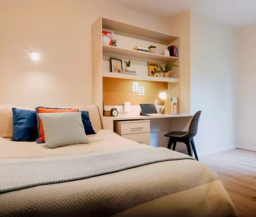 Gold En Suite - Photo 1