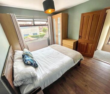 8-9 Month Lease Available, Clonallon Park, Belmont, Belfast, BT4 2BZ - Photo 2