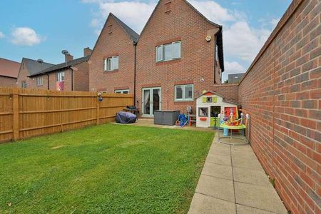 Fullers Avenue, Wd, Watford, WD25 - Photo 5