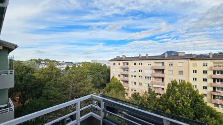 Miete: Moderne renovierte 2-Zimmerwohnung mit Balkon - Photo 4