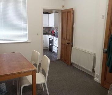 23 Sandhurst Gardens, Belfast, BT9 5AW - Photo 2
