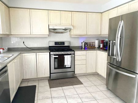 For Lease - 2346 Bankside Drive, Mississauga, Ontario - Photo 3