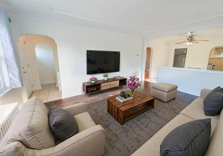 Spacious 3 Bedroom House in St. Catharines - Photo 5