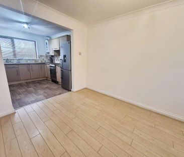 2 bedroom end of terrace house to rent - Photo 1