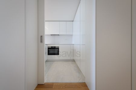 Apartamento T1 com vista rio, varanda e estacionamento, Lisboa - Photo 2