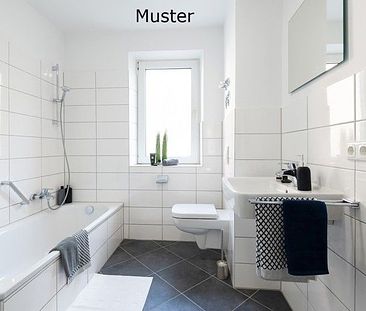 Mietbeginn im November`24: Modernisierte 3-Zimmer-Wohnung mit Balkon - Foto 4