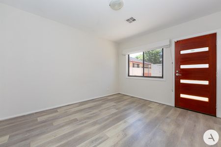 33A Majura Ave, Ainslie ACT 2602 - Townhouse For Rent | Domain - Photo 2