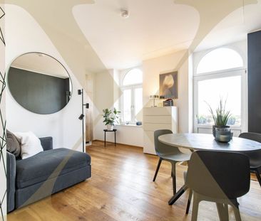 Stilvoll eingerichtete 2-Zimmer-Wohnung mit Balkon am Taubenmarkt a... - Photo 1